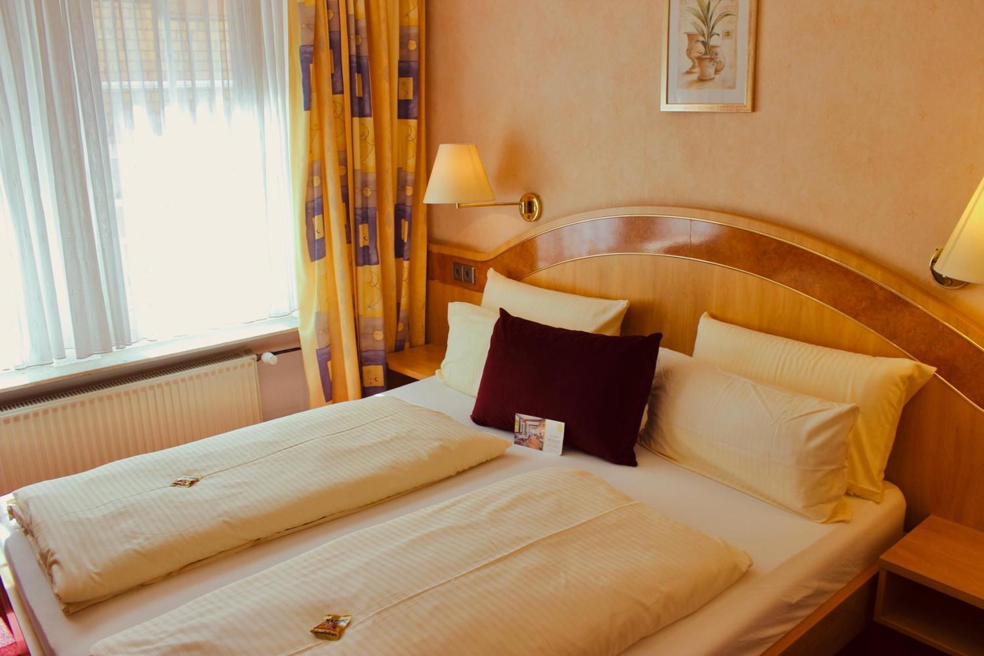 Hotel Weinhof Cochem Bagian luar foto